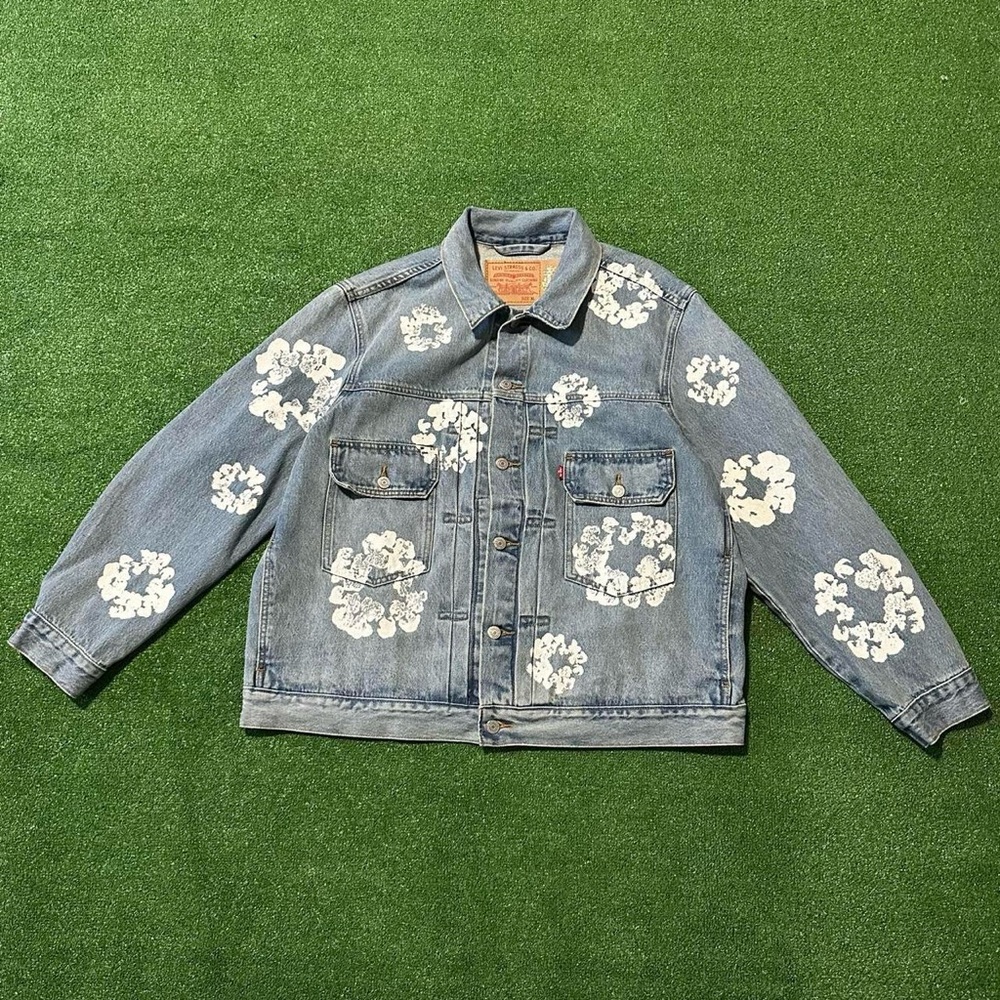 Denim Tears Levi’s Type-2 All Over Wreath Light Wash Trucker Jacket Size XL